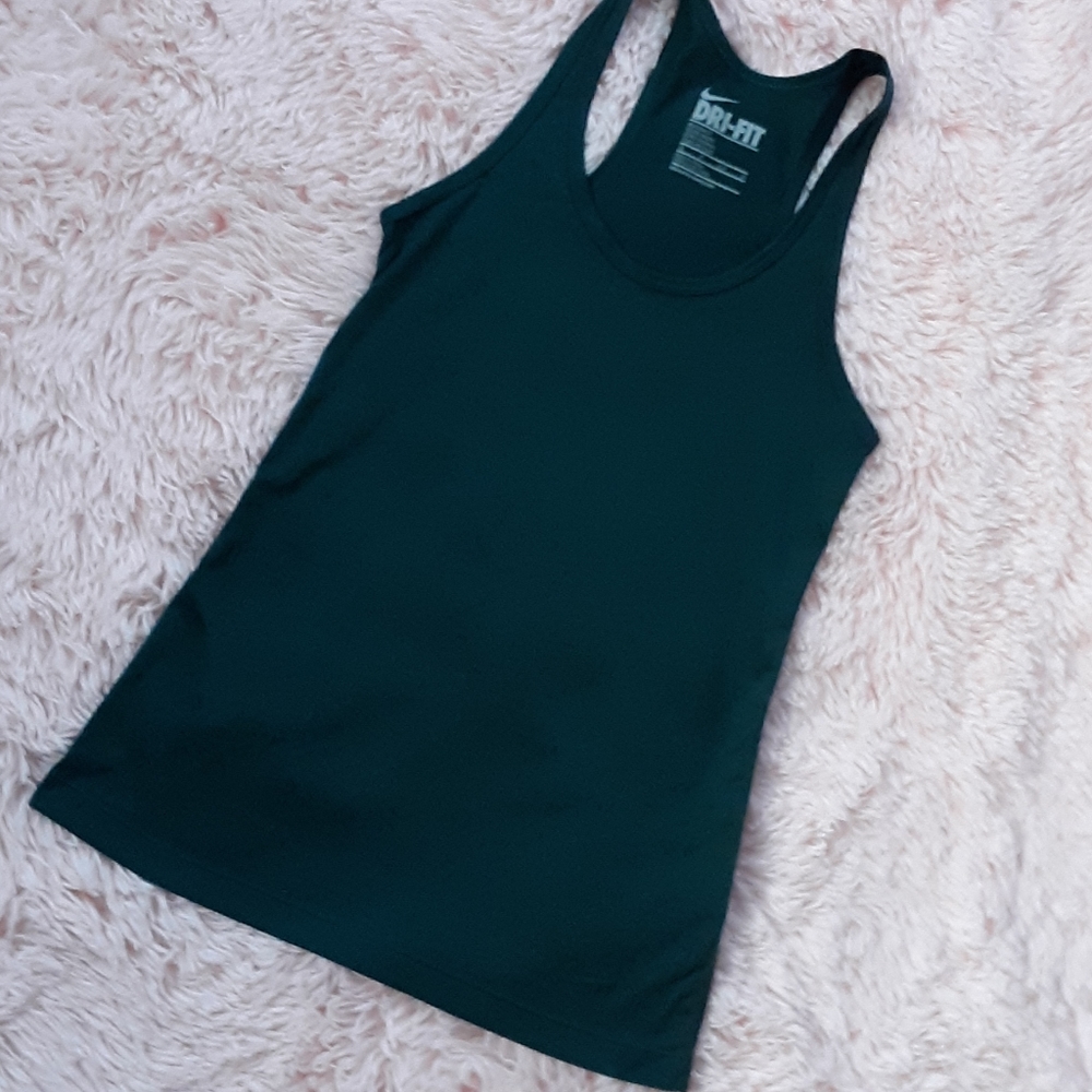 SOLD! Premium freebie! Y2k Nike dri-fit racer back athletic top! Great shape! - Picture 3 of 5
